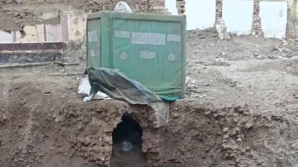 انهيار ضريح مسجد الملاح 