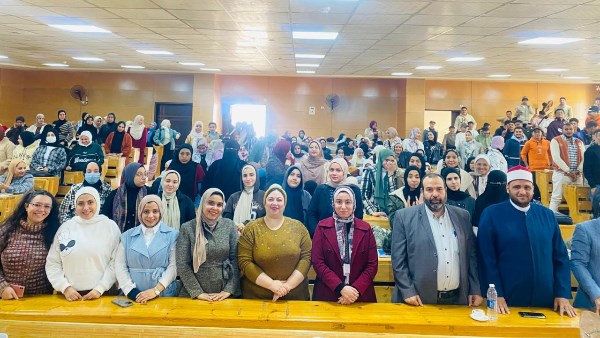 محافظ بني سويف يواصل متابعة جهود وأنشطة وحدة شؤون المرأة لمناهضة العنف محافظ بني سويف يواصل متابعة جهود وأنشطة وحدة شؤون المرأة لمناهضة العنف