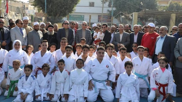 وزير الشباب ومحافظ المنيا بالمنشآت الرياضية 