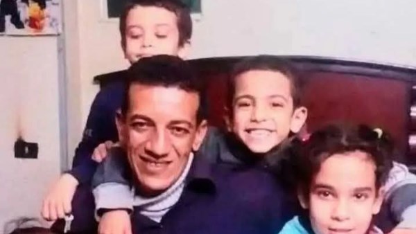 الأب وابنائه 