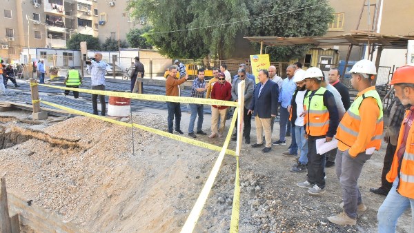 محافظ أسيوط يتابع إنشاء مجمع تجاري وإداري متكامل على 1800 م² لدعم التنمية