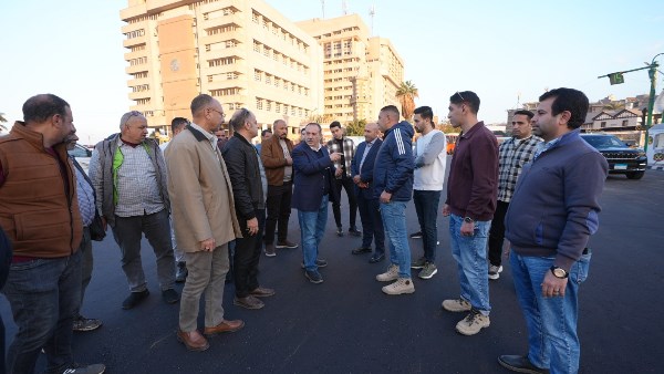 محافظ أسيوط يتفقد أعمال رصف وتوسعة وإعادة تخطيط ميدان الحرب والسلام