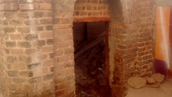 مصرع عامل انهار عليه حائط منزل بأسيوط