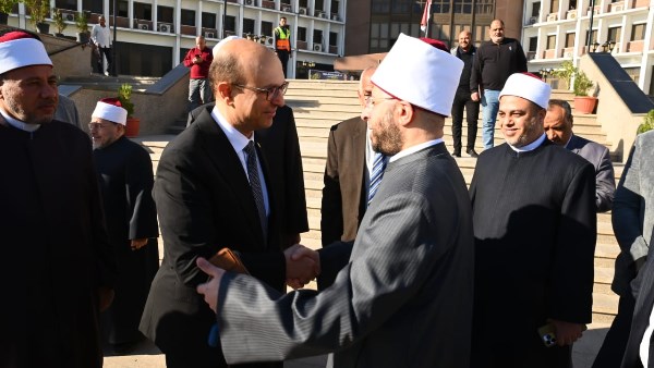 رئيس جامعة أسيوط يستقبل وزير الاوقاف