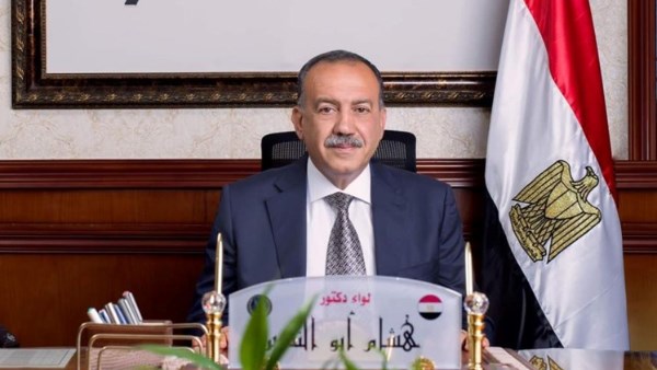 محافظ أسيوط: فوز 15 طالبًا وطالبة في مسابقة 