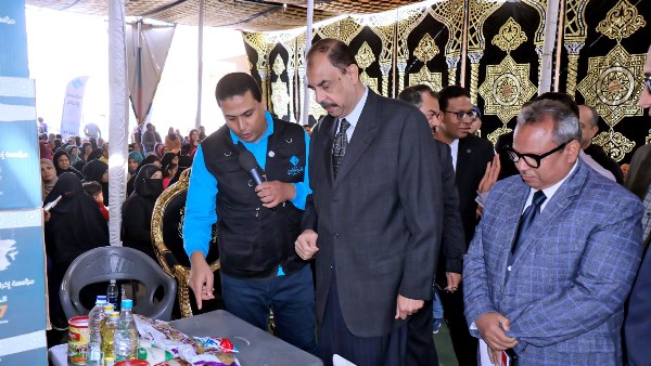 جانب من حفل التوزيع بسوهاج