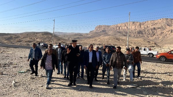 الطريق الصحراوي الغربي 