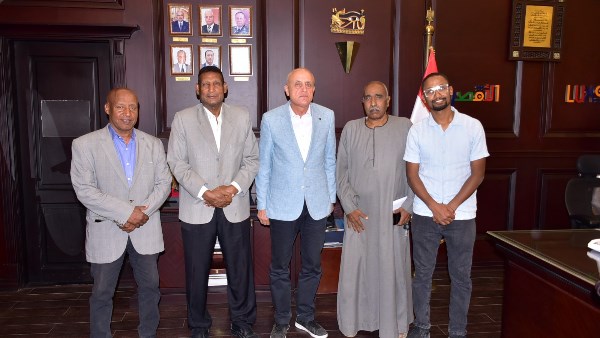 محافظة الأقصر تنفي شائعة منع دخول مرتدي الجلباب إلى الديوان العام