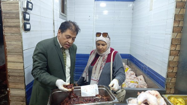 بيطري الأقصر يشن حملات لمراقبة جودة السلع الغذائية المقدمة للمواطنين لضبط الأسواق ويتابع المنشآت السياحية بالتنسيق مع الجهات المعنية