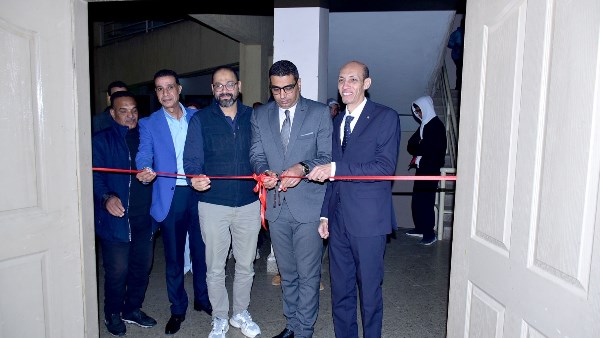 نائب محافظ الأقصر يفتتح المعرض الفني نائب محافظ الأقصر يفتتح المعرض الفني