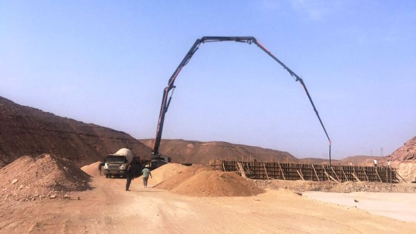 محافظ أسوان يتابع مشروع الصرف الصحى المتكامل بقرى أبوالريش..صور محافظ أسوان يتابع مشروع الصرف الصحى المتكامل بقرى أبوالريش..صور