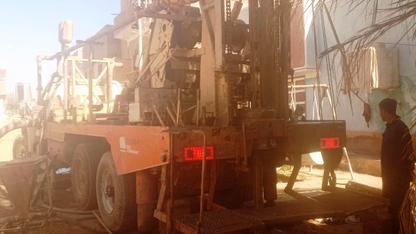 محافظ أسوان: تنفيذ بئر لسحب المياه الجوفية بقرية الدكة بنصرالنوبة..صور محافظ أسوان: تنفيذ بئر لسحب المياه الجوفية بقرية الدكة بنصرالنوبة..صور