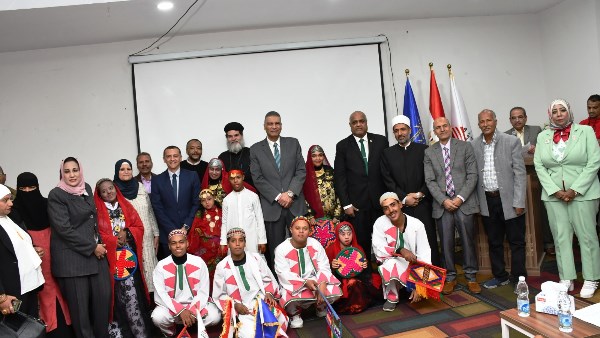 محافظ أسوان يشارك في فعاليات الاحتفال باليوم العالمى لذوى الاحتياجات الخاصة.. شاهد