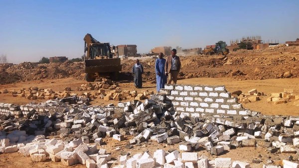 إزالة التعديات بأسوان