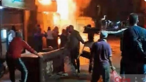 جانب من الحريق