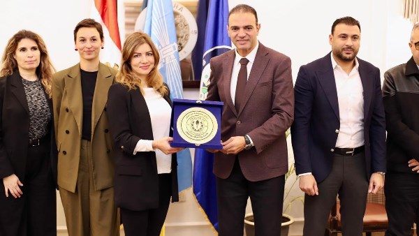 تفاصيل استقبال نادي سموحة القنصل الفرنسي بالإسكندرية ووفدا رسميا من مدينة مارسيليا تفاصيل استقبال نادي سموحة القنصل الفرنسي بالإسكندرية ووفدا رسميا من مدينة مارسيليا