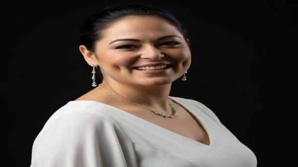 الفنانة الراحلة نيفين مندورة