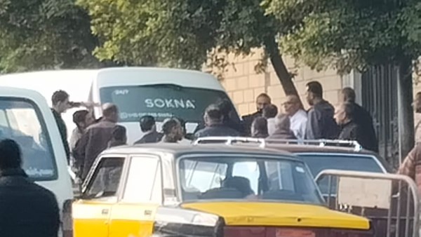 لحظة خروج الجثمان