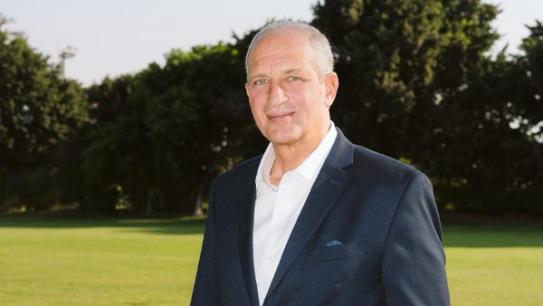 ياسر الفرنواني