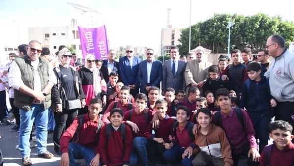 محافظ مطروح يطلق إشارة البدء لأولمبياد المحافظات الحدودية 