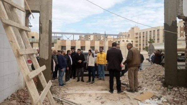 نائب المحافظ يتفقد اعمال التطوير بسوق مطروح 