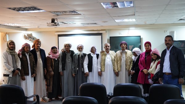 لجنة التراث خلال المسابقة الشعرية 