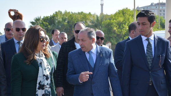بتكلفة ٦٥ مليون وزيرة التنمية المحلية  و " محافظ بورسعيد " يتفقدان المرحلة الأولى من الكورنيش