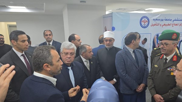 وزير التعليم العالي يفتتح المستشفى الجامعي الجديد في بورسعيد