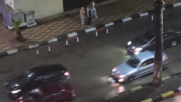 النوة وصلت بورسعيد ..برق و رعد وأمطار غزيرة و المحافظة ترفع حالة الاستعداد