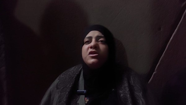 والدة المجنى عليها 