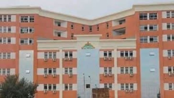 كلية الفنون التطبيقية 