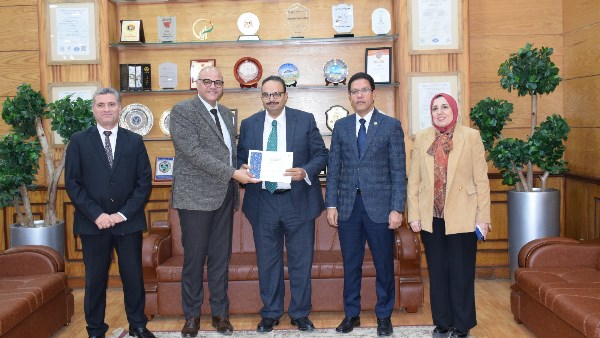 جانب من التكريم 