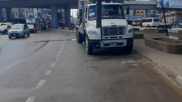 كسح مياه الأمطار الغزيرة بشوارع الغربية 