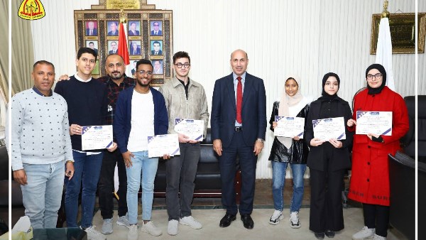 جامعة الزقازيق 