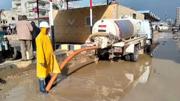 كفر الشيخ.. استمرار كسح مياه الأمطار من شوارع سيدي سالم| صور كفر الشيخ.. استمرار كسح مياه الأمطار من شوارع سيدي سالم| صور
