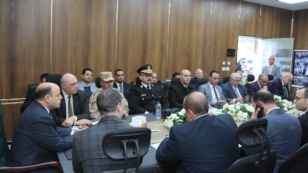 محافظ كفر الشيخ يترأس غرفة العمليات لمتابعة ثاني أيام جولة الإعادة.. صور محافظ كفر الشيخ يترأس غرفة العمليات لمتابعة ثاني أيام جولة الإعادة.. صور