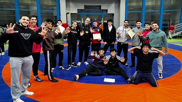 الفائزون في البطولة 