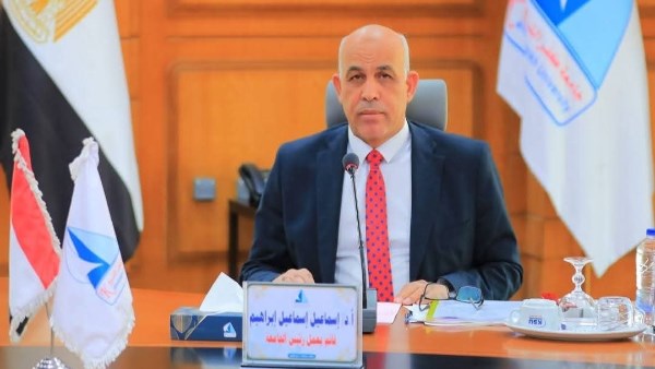 رئيس جامعة كفر الشيخ 
