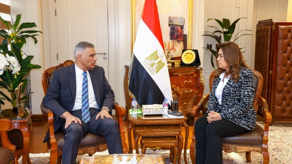 اجتماع وزيرة التنمية المحلية مع محافظ اسوان