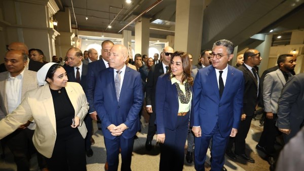 وزير التنمية المحلية والتموين