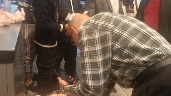 محل دواجن فاسدة  