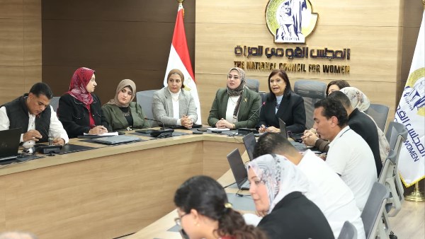 غرفة العمليات المركزية لمتابعة انتخابات مجلس النواب ٢٠٢٥ بالقومى للمرأة