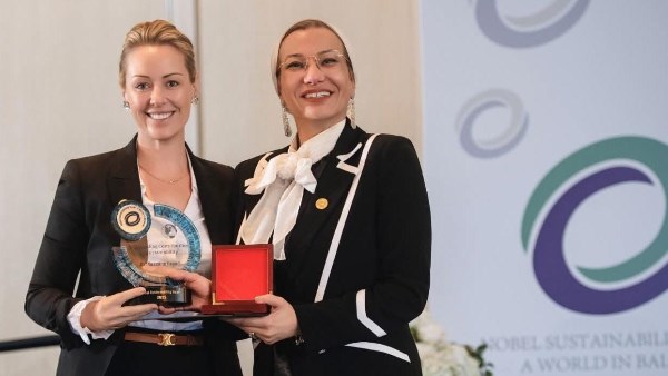 الدكتورة ياسمين فؤاد