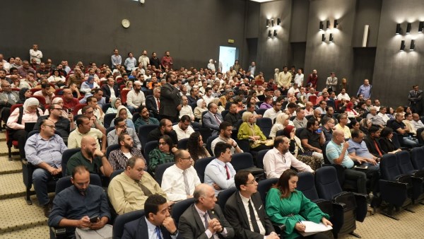 خلال الحوار المفتوح