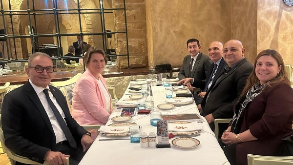 قيادات الغزل والنسيج مع رابطة مصنعي الآلات الألمانية