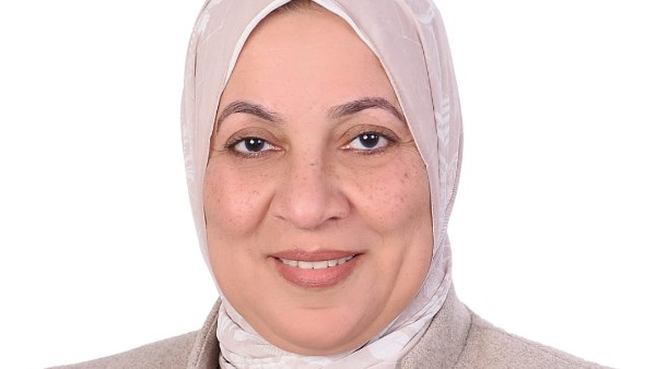 الدكتورة أمل يوسف 