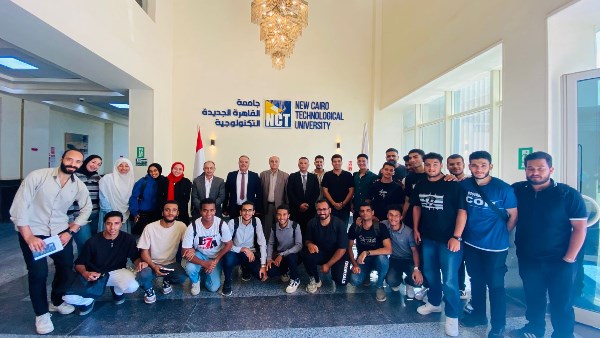 جانب من الفاعليات 