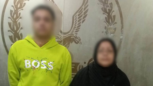 القبض على سيدة ونجلها لتعديهما على جارتهما بالقاهرة