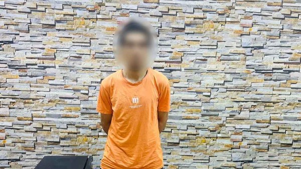 معاه سلاح أبيض .. القبض على بلطجي في الجيزة معاه سلاح أبيض .. القبض على بلطجي في الجيزة