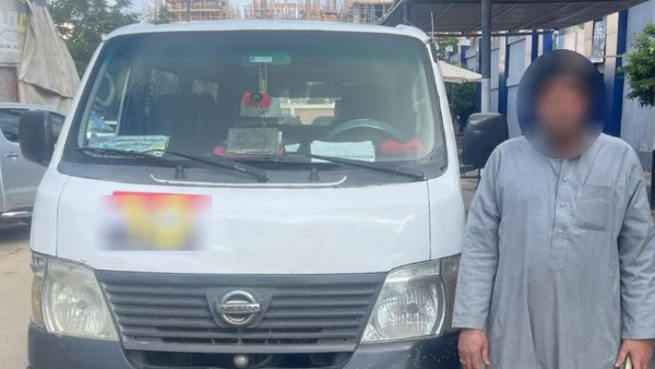 القبض على شخص يصطحب الناخبين بسيارته للجان بالبحيرة القبض على شخص يصطحب الناخبين بسيارته للجان بالبحيرة